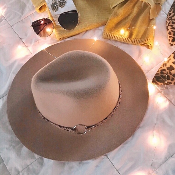 Accessories - Panama Wide Brim Hat Stud Braided Suede Trim, Tan